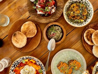 Well Established Licensed Restaurant / Café, Gold Coast, Annual turnover $1,400,000