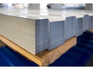 Importer, Manufacturer and Wholesaler of Fencing Products