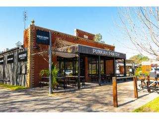 LEASEHOLD - Punkah Pantry, Porepunkah VIC - 1P0623