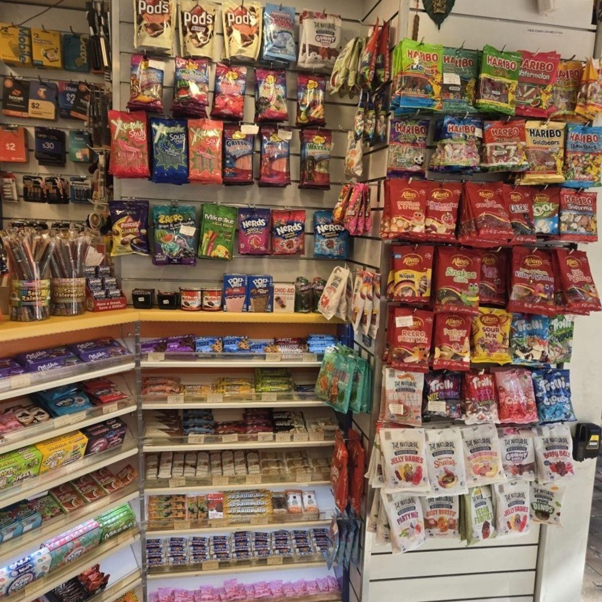 Rewarding Grocery & Convenience 689064 1