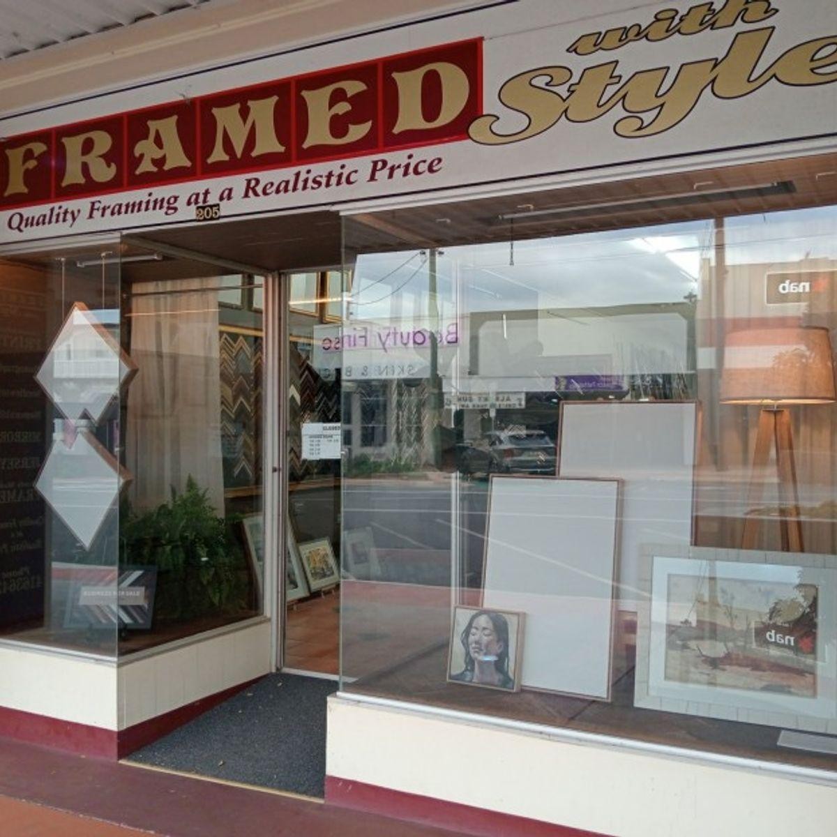 Long-established Picture Framing Business 689432 1