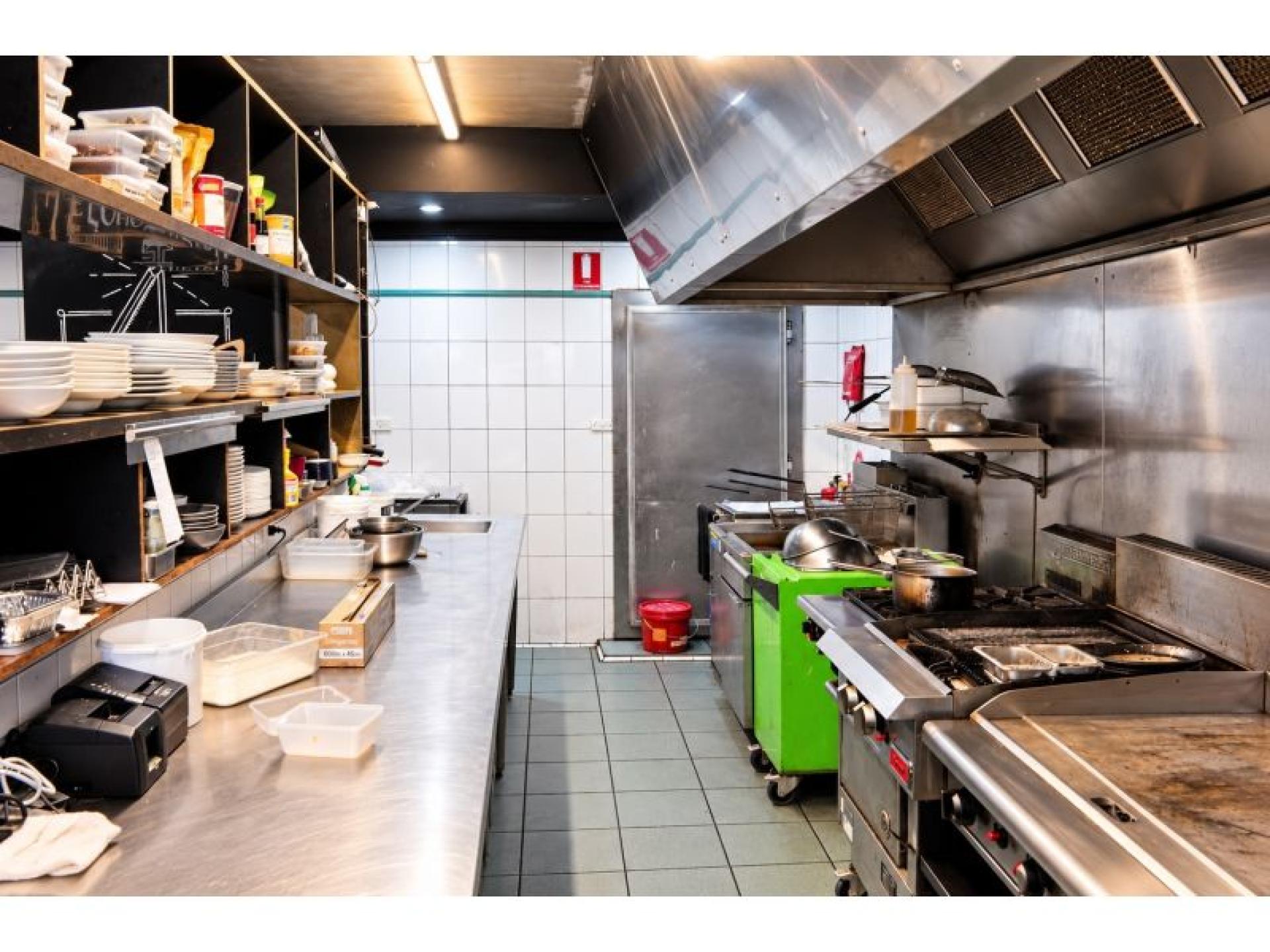 Established Seafood Restaurant For 689443 2