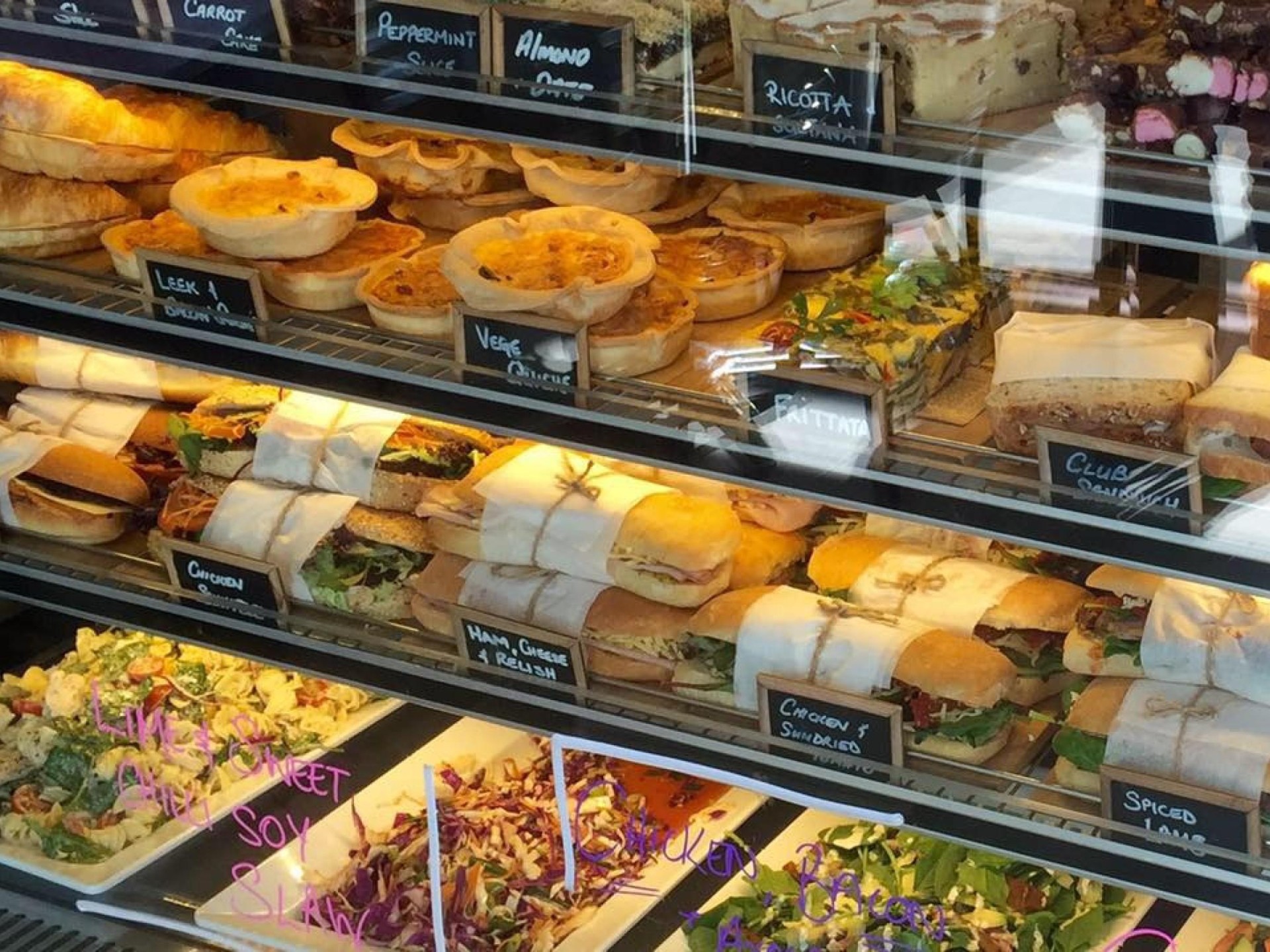 Busy 5-day Lunchbar – 689608 1