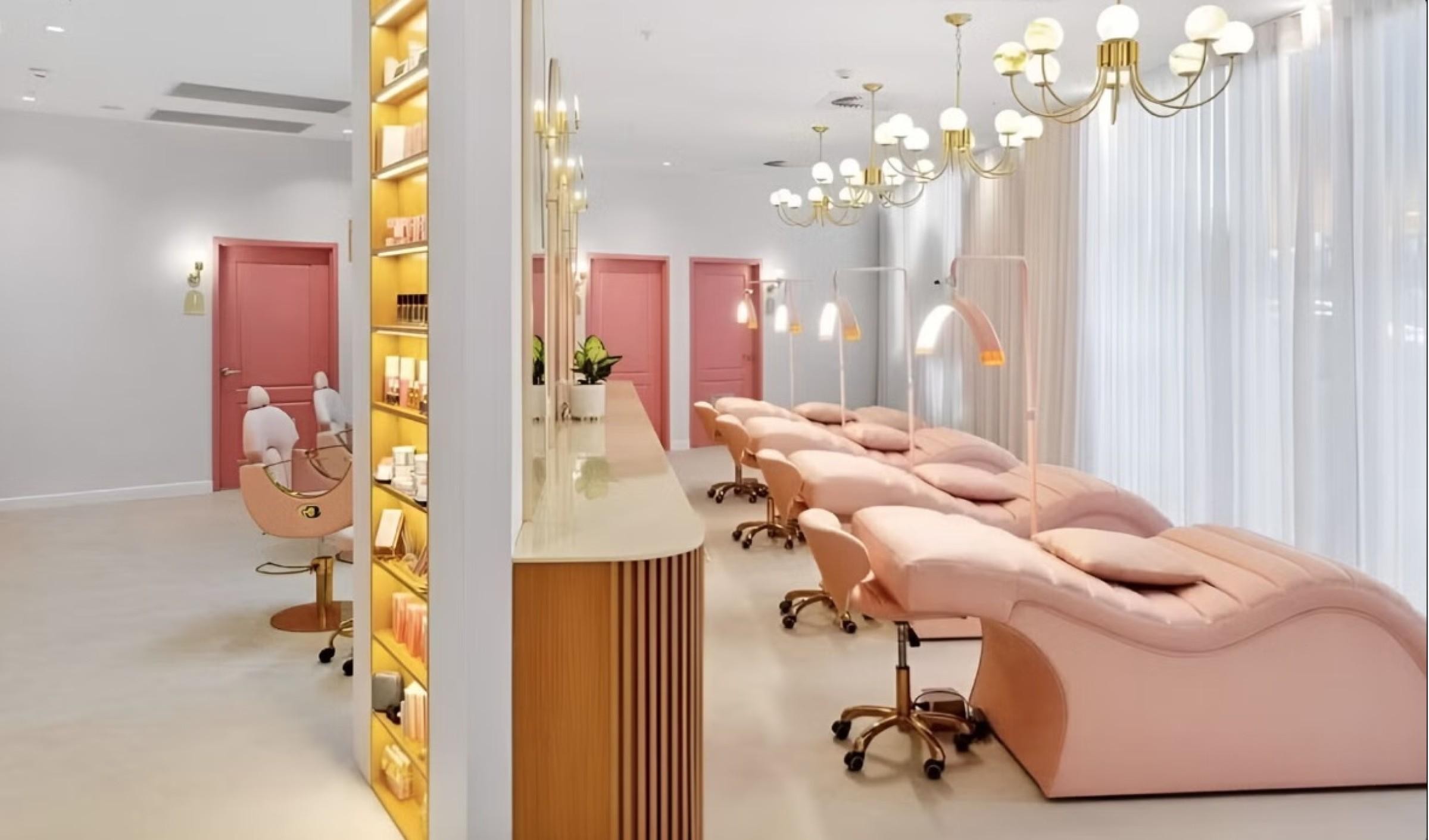 Premium Beauty Salon Mount 689638 1