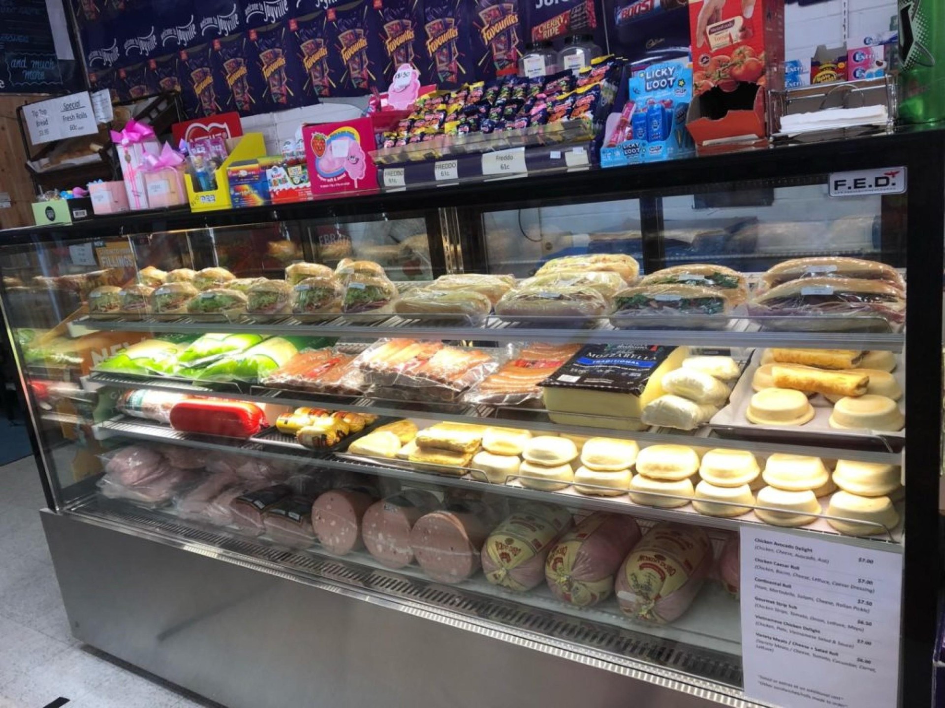 Convenience Store & Freehold 689812 1