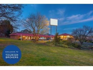 THE ONLY STANDALONE MOTEL IN TOWN, A RARE FREEHOLD OPPORTUNITY - 419MF