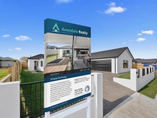 35094 - Leading Real Estate Signboard Franchise - Caroline Springs