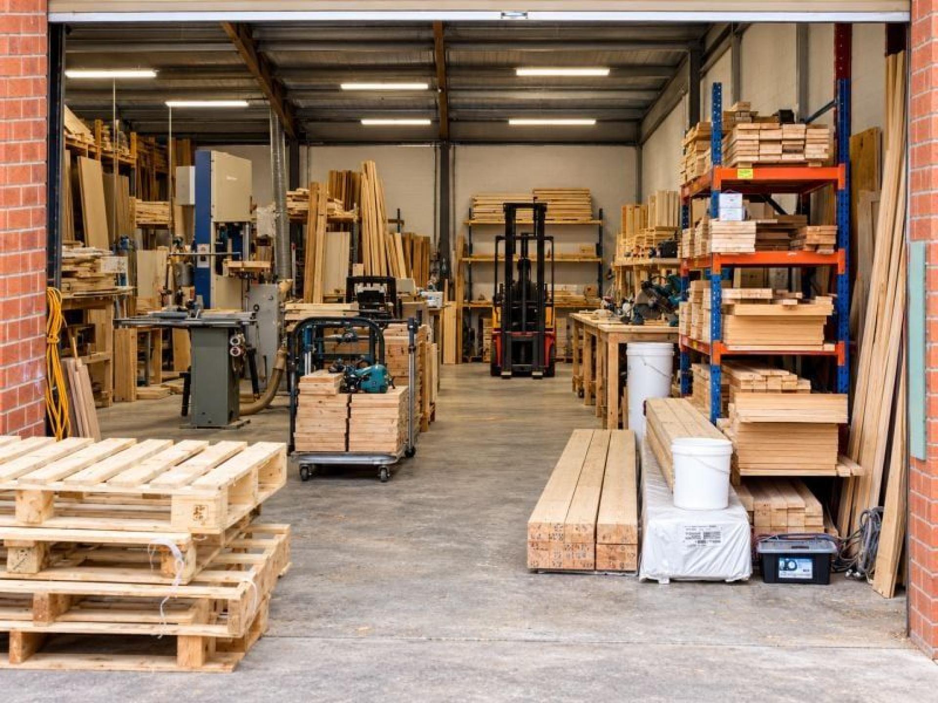 Established Staircase Manufacturing Business 689867 3