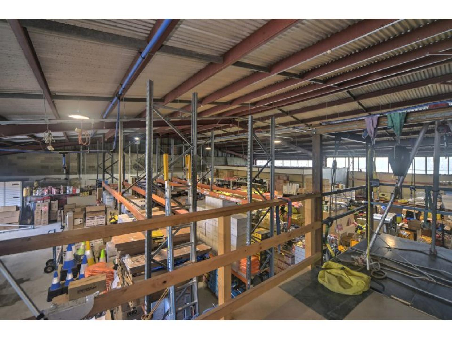 Leading Safety Equipment & 689877 2