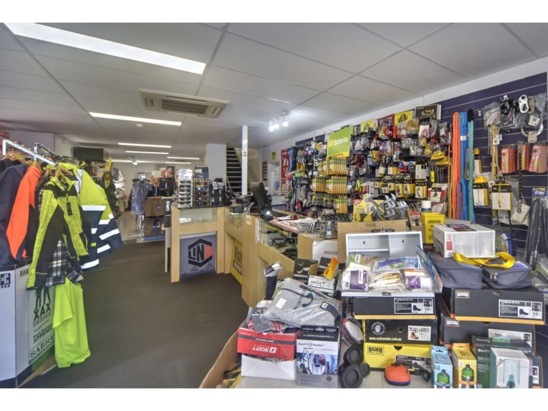 Leading Safety Equipment & 689877 1