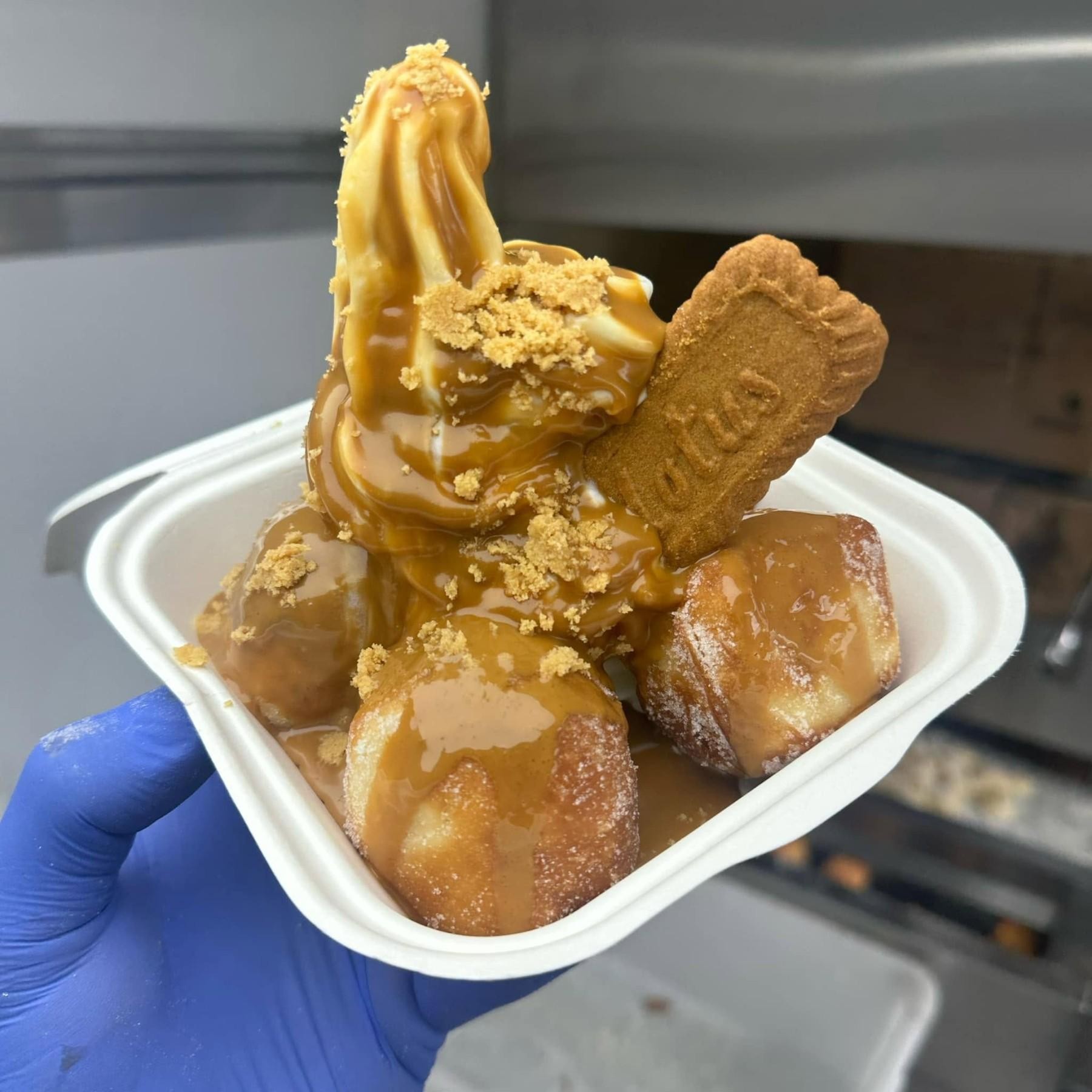 Fully Managed Mobile Dessert 689971 2