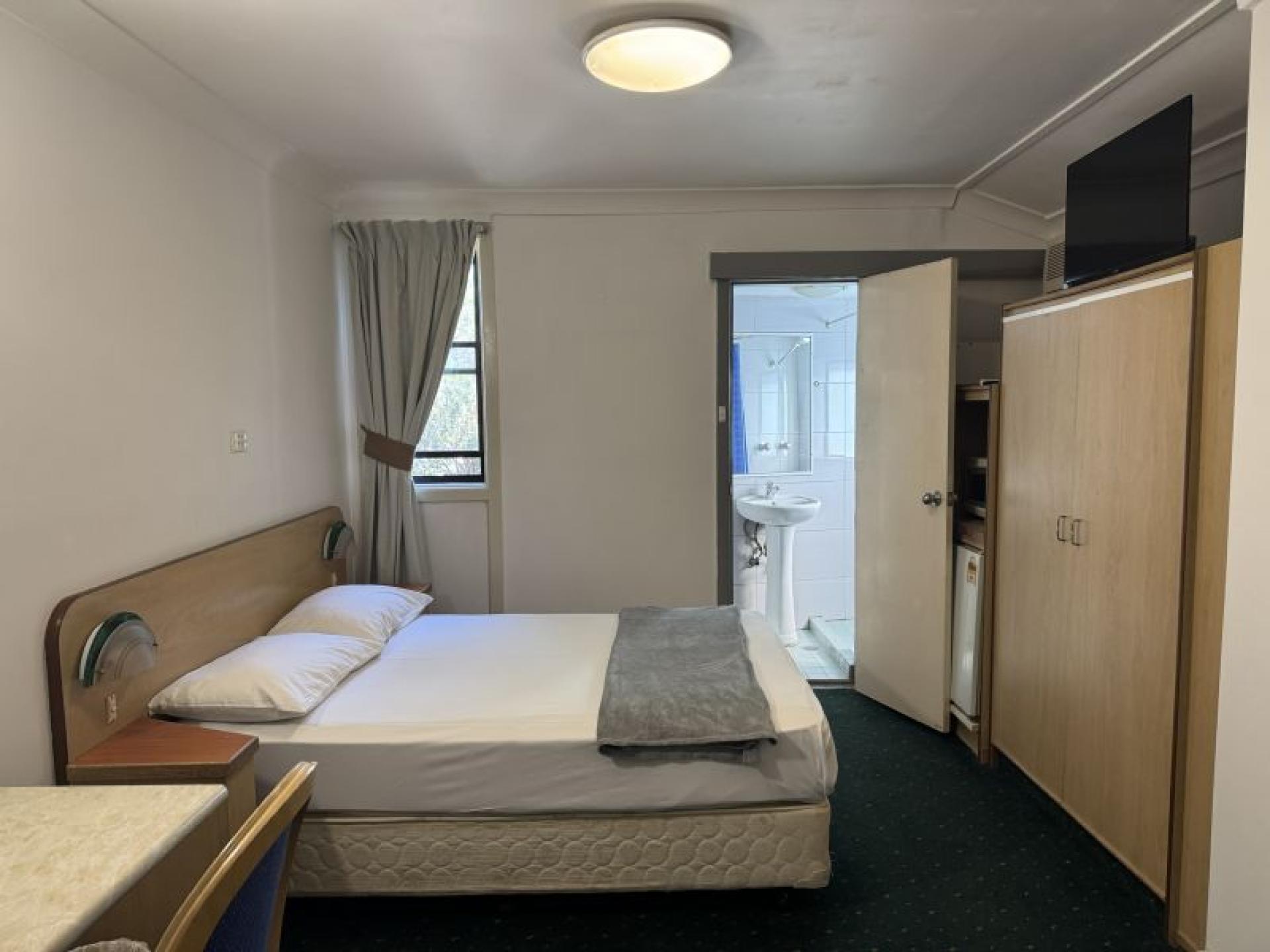 Rare Sydney Freehold Cashflow 690222 3