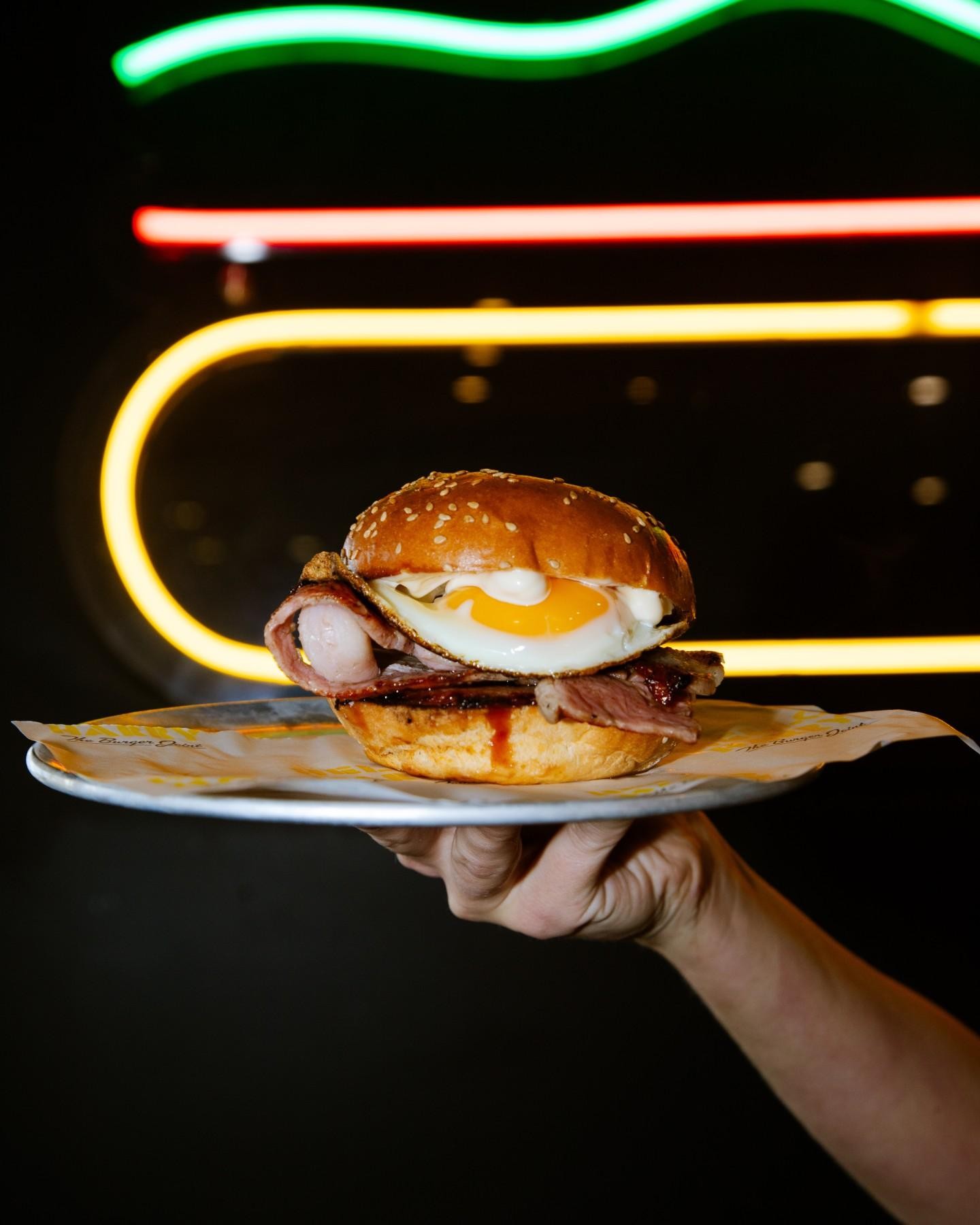 Hello Harry The Burger 690335 2